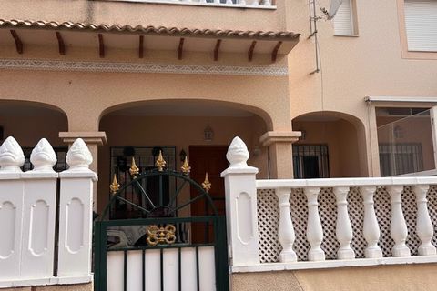 Villa a Torrevieja, Alicante, Torrevieja - € 129.900 | Ref: mks5034 - foto 4